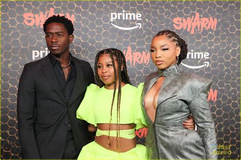 Chloe Bailey and Damson Idris got ~very~ close while filming a particular scene for Donald Glover’s upcoming Prime Video thriller series, Swarm. READ FULL AR...